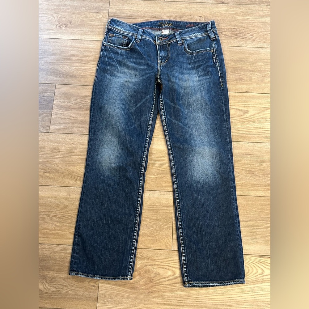 Silver ‘Aiko’ Dark Blue Cropped Jeans - size 29